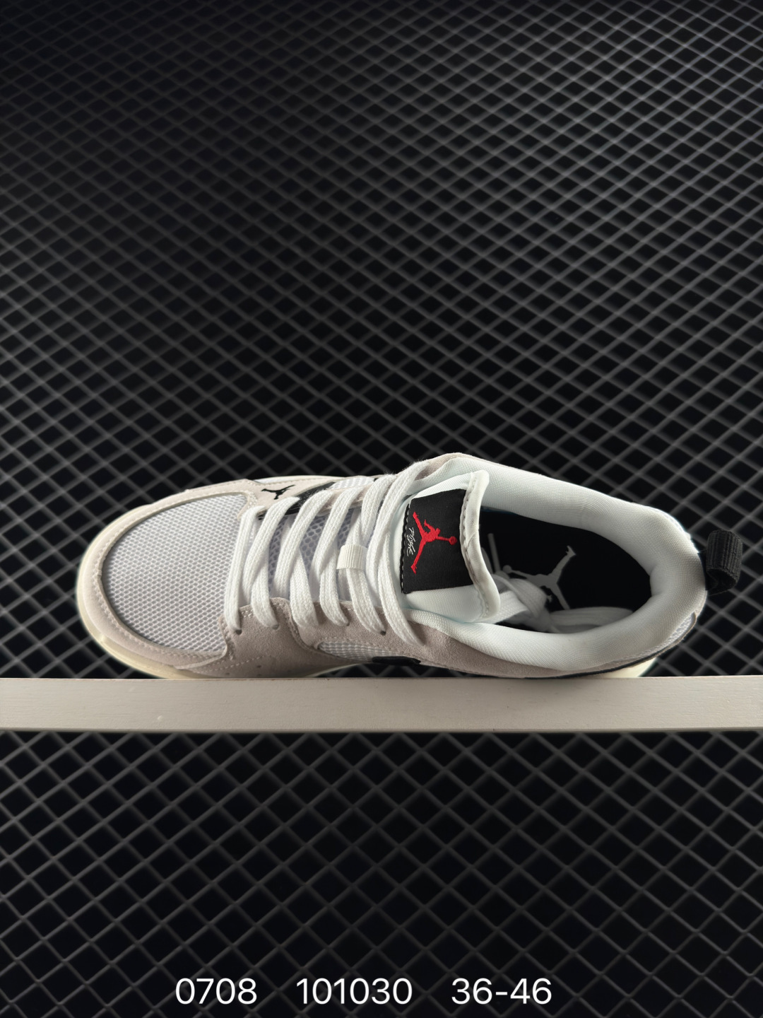 NK Air JORDAN CMFT ERA